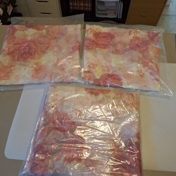 VTG BRYLANE HOME DISCONTINUED COUNTRY ROSE SHEER PANELS AND SCARF VALANCE NEW - Picture 8 of 10